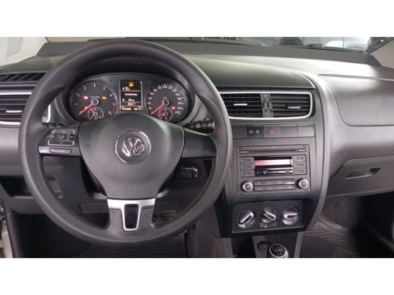 VOLKSWAGEN - FOX - 2013/2013 - Prata - R$ 45.000,00