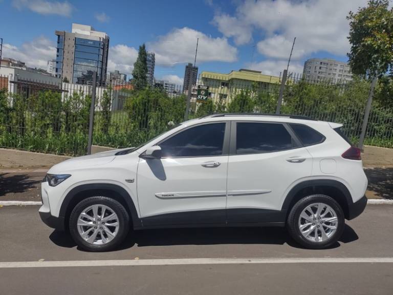 CHEVROLET - TRACKER - 2022/2023 - Branca - R$ 119.000,00