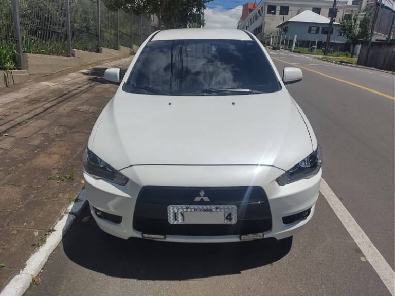 MITSUBISHI - LANCER - 2018/2019 - Branca - R$ 75.000,00