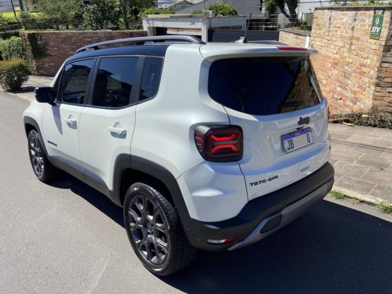 JEEP - RENEGADE - 2022/2022 - Branca - R$ 134.000,00