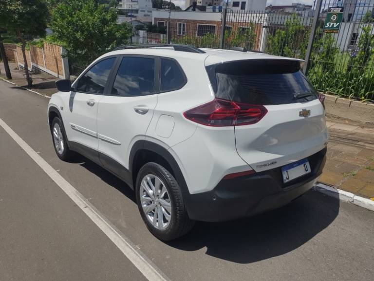 CHEVROLET - TRACKER - 2022/2023 - Branca - R$ 119.000,00