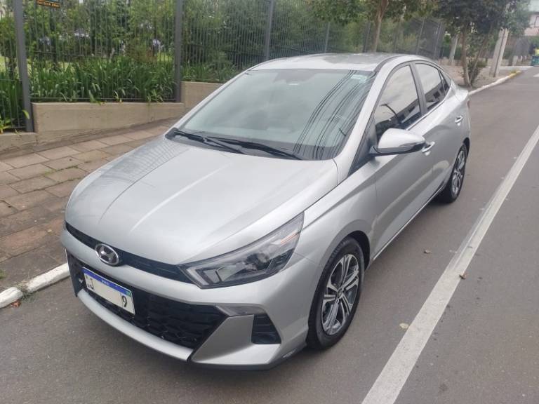 HYUNDAI - HB20S - 2022/2023 - Prata - R$ 110.000,00