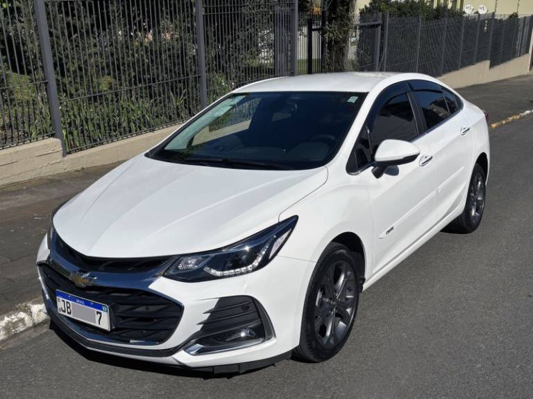 CHEVROLET - CRUZE - 2022/2023 - Branca - R$ 129.800,00