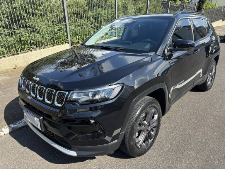 JEEP - COMPASS - 2022/2023 - Preta - R$ 146.000,00