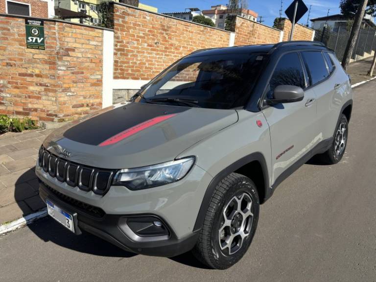 JEEP - COMPASS - 2021/2022 - Cinza - R$ 165.000,00