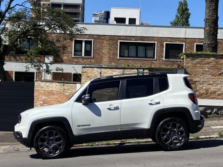 JEEP - RENEGADE - 2022/2022 - Branca - R$ 134.000,00