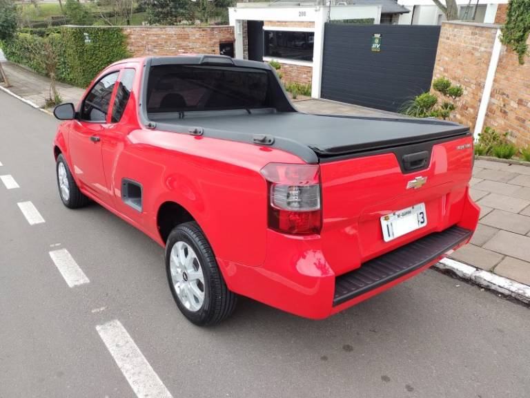 CHEVROLET - MONTANA - 2016/2017 - Vermelha - R$ 56.000,00