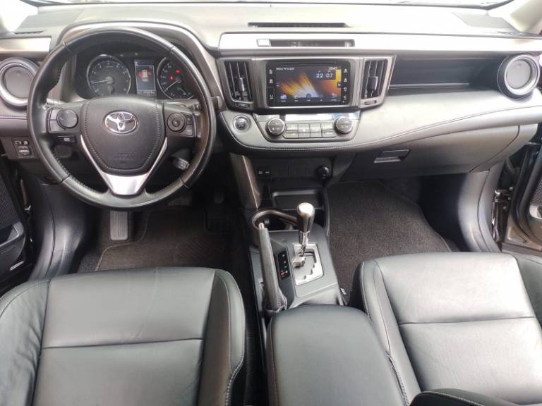 TOYOTA - RAV4 - 2018/2018 - Cinza - R$ 135.000,00