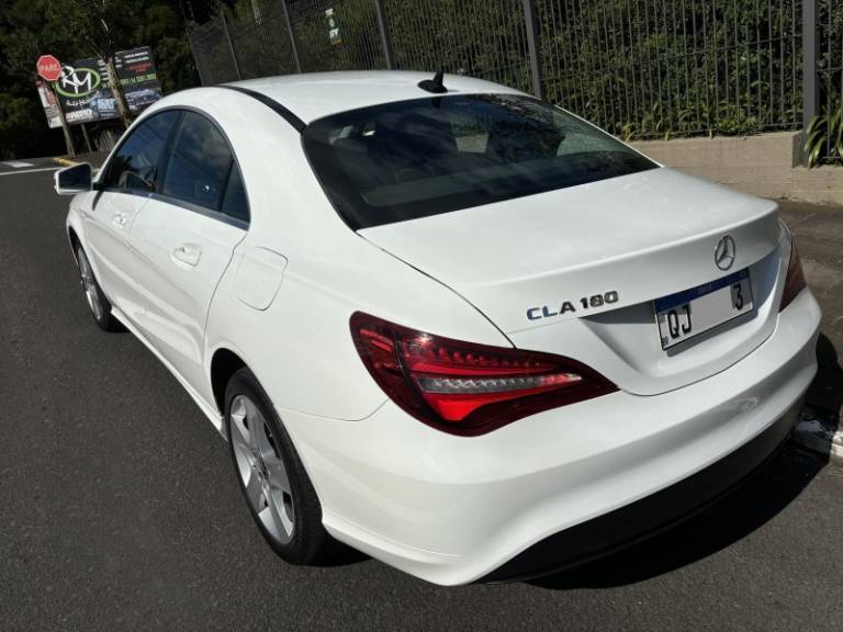 MERCEDES-BENZ - CLA 180 - 2018/2019 - Branca - R$ 145.000,00